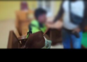 Seorang Pemuda Tertangkap Basah Hendak mencuri Burung