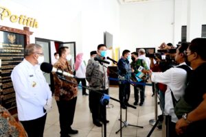 Kemendagri Turun Langsung Ke Kalbar Dorong Percepatan Realisasi APBD Dongkrak Perekonomian dan Kesejahteraan Rakyat 