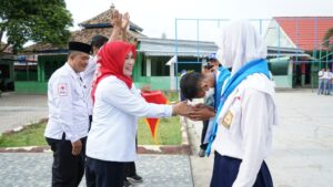 Ketua PMI Lampung Selatan Hj. Winarni Nanang Ermanto Buka Pelatihan Diklat Pendidikan dan Latihan Palang Merah Remaja (PMR) tingkat Madya SMP/MTS Se-Kabupaten Lampung Selatan