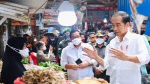Rasa Senang Para Pedagang atas Kunjungan Presiden ke Pasar Klandasan