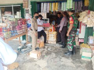 Koramil-421-09/Tanjung Bintang Terjun Langsung Kelapangan Periksa Ketersediaan Stock Bahan sembako Dan Kestabilan Harga Di Wilayah Tabin.