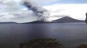 Diawal 2023 GAK Erupsi Teramati Alami  Beberapa Letusan