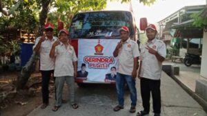 Kemarau Panjang, Partai Gerindra Salurkan Bantuan Air Bersih Ke Tiga Desa di Kecamatan Sidomulyo