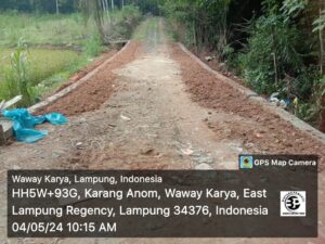 Pemerintah Desa Karang Anom Kecamatan Waway Karya Merealisasikan Pembangunan Tembok Penahan Tanah