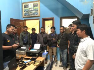Sidak Dan Periksa Ponsel Karyawan, Branch Manager Di KSP Sehati Makmur Abadi Cabang Jatimulyo Antisipasi Judi Online