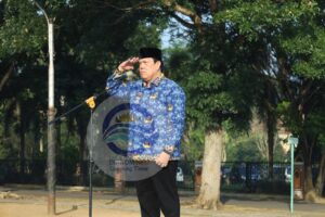 Wakil Bupati Lamtim Azwar Hadi Menjadi Pembina Apel Bulanan Korpri