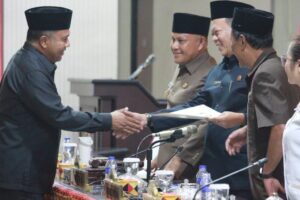 DPRD Lampung Selatan Menggelar Rapat Paripurna dengan Agenda Pengambilan Keputusan Terhadap Rancangan Peraturan Daerah