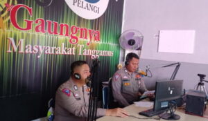 Sat Lantas Polres Tanggamus Mengadakan Penyuluhan Pendidikan Masyarakat Dikmas di Radio