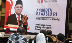 Anggota Bawaslu Totok Hariyono Minta Panwascam dan PKD Ambil Tindakan Tegas Terkait Alat Peraga Kampanye yang Melanggar