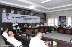 Pj Sekda Kabupaten Tubaba Dra. Bayana, M.Si., Membuka Rakor TKPK