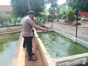 Kapolres Metro Terjunkan Personelnya untuk Dukung Program Ketahanan Pangan