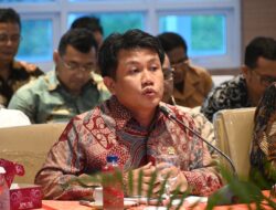 Anggota Komisi X DPR RI Bonnie Triyana Menyoroti Turunnya Anggaran Makan Bergizi Gratis