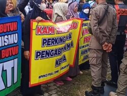 Tenaga Honorer dan P3K dari Berbagai Dinas Intansi Pemerintah Daerah Lampung Tengah Menuntut Hak Nasibnya