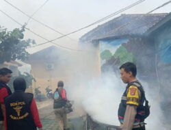Polres Tanggamus dan Polsek Jajaran Gelar Penyemprotan Jentik Nyamuk untuk Cegah DBD