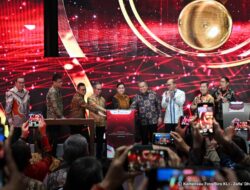 APBN Kuat, Ekonomi Tangguh: Optimisme Menkeu di Pembukaan Perdagangan BEI 2025