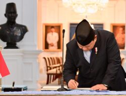Presiden Prabowo Secara Resmi Menandatangani Tiga Produk Hukum Strategis Investasi Nasional