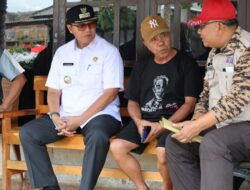 Pj. Bupati Lampung Barat Meninjau Lokasi Kebakaran di Kecamatan Way Tenong