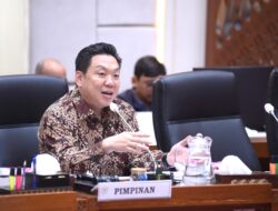 Ramai Tagar #KaburAjaDulu Harus Jadi Momen Otokritik Pemerintah