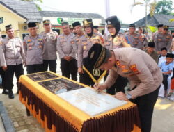 Kapolres Lampung Timur AKBP Benny Prasetya Meresmikan Renovasi Masjid Al-Kautsar, Gedung Sat Binmas, dan Pembangunan GYM Center