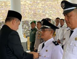 Lantik Penjabat Kepala Desa Khepong Jaya dan Sukaraja, Bupati Pesawaran Dorong Pemimpin Desa Jaga Kerukunan