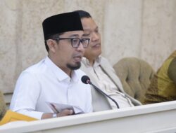 Anggota Komisi II DPR RI Muhammad Khozin : Pemerintah Perlu Perkuat Regulasi dan Pengawasan terhadap Ormas yang Minta THR