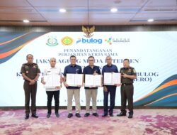 Kejaksaan Agung bersama Sekretariat Jenderal Kementerian Pertanian, PT Pupuk Indonesia (Persero), dan Perum BULOG Menandatangani Perjanjian Kerja Sama (PKS) Strategis