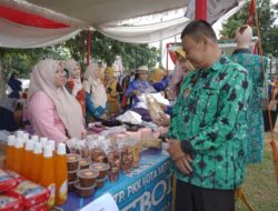 Pemerintah Kota Metro dan Gabungan Organisasi Wanita (GOW), gelar Pasar Murah dan Baju Layak Pakai