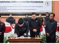 Bupati Pesawaran Sampaikan LKPJ Tahun 2024 dalam Rapat Paripurna Bersama DPRD