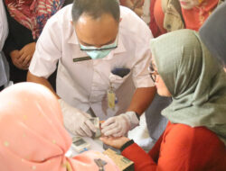 Ada Yang Berbeda dari HUT Ke-26 Lamtim, “Pemeriksaan dan Pengobatan Gratis” Melalui Kerja Sama RSUD dan Puskesmas Sukadana