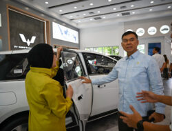 Rycko Menoza Dukung Wuling Perkuat Pasar EV dengan Harga Terjangkau