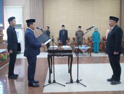 Bupati Pringsewu Riyanto Pamungkas Melantik Andi Purwanto Sebagai Sekretaris Daerah