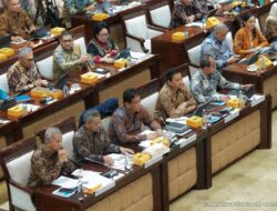 Menkeu Purbaya Yudhi Bersama Jajaran Paparkan Lima Program Strategis pada Raker Komisi XI DPR RI