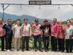 Bupati Parosil Minta Dukungan Kepada Kementan Untuk Pengembangan Pengolahan Kopi di Lambar