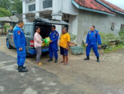 Sat Polair Polres Lampung Selatan Salurkan Beras SPHP untuk Nelayan