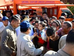 Presiden Prabowo Subianto Turut Meninjau Langsung Posko Pengungsian di Perumahan Kasai Permai, Kabupaten Padang Pariaman