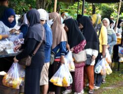 Bazar Pasar Murah di Iringmulyo Diserbu Warga