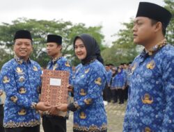 Awali Apel Perdana di 2026, Bupati Pringsewu Riyanto Pamungkas Serahkan SK 456 PPPK Paruh Waktu