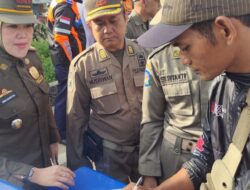 Pemerintah Kabupaten Lampung Barat Bersama DPRD Tertibkan Pedagang di Pasar Liwa