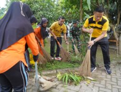 Komitmen Pemkab Pringsewu Bersama Forkopimda Laksanakan Kerja Bakti Pembersihan Fasilitas Publik