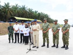 Wabup Tubaba Nadirsyah Hadiri Pendaratan Darurat Super Tucano dan F-16 di Jalan Tol