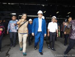 Inspeksi Langsung Usaha Wajib Pajak Industri Baja, Menkeu Purbaya Tegaskan Penegakan Hukum Perpajakan