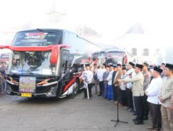 Bupati Parosil Lepas Keberangkatan 207 Jamaah Calon Haji Dari Lampung Barat